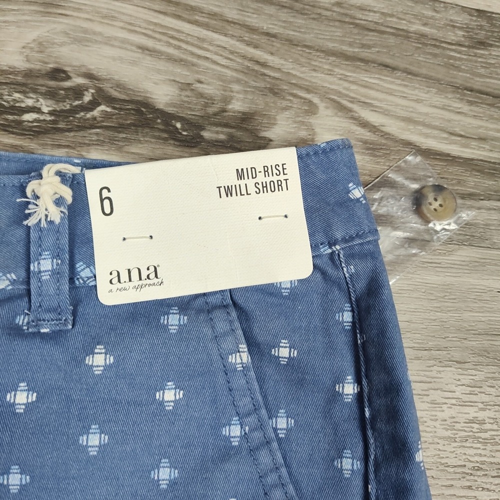 NWTS! a.n.a. Women's Size 6 Mid Rise Twill Chino Shorts  Blue Shiburi Geo Print - Picture 5 of 14